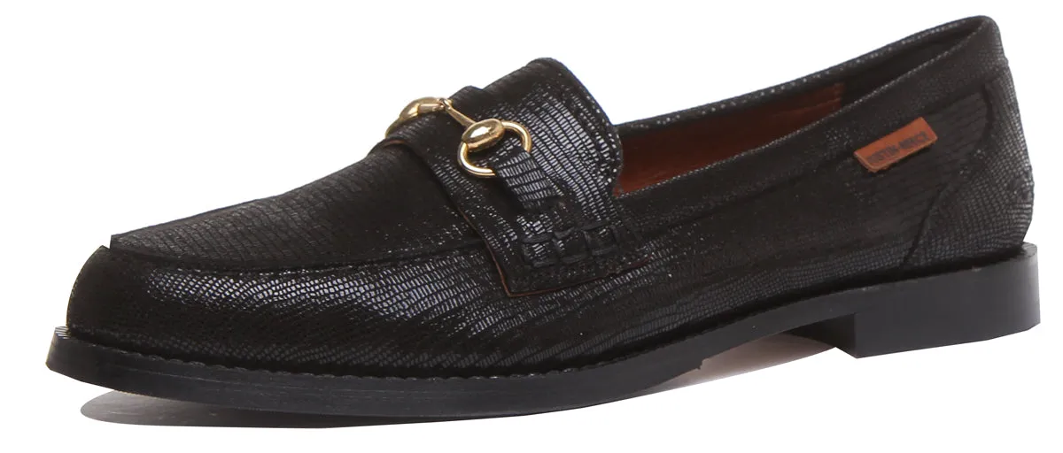 8800 Slip On Leather Loafer With Chain In Black Shiny