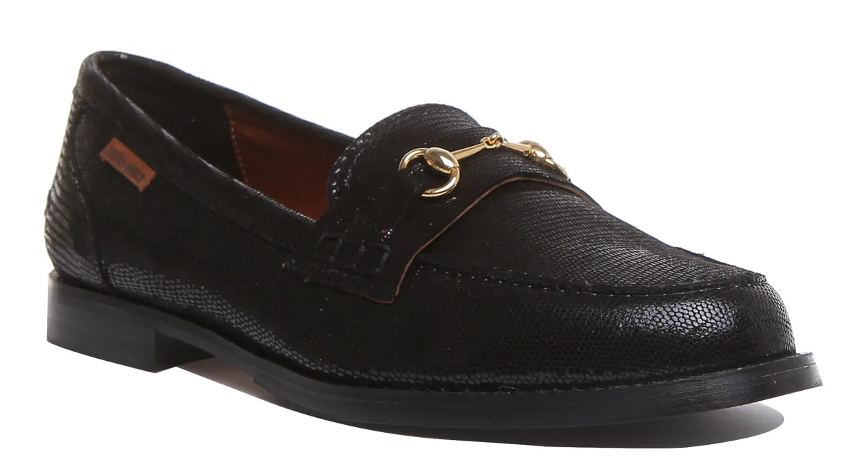 8800 Slip On Leather Loafer With Chain In Black Shiny