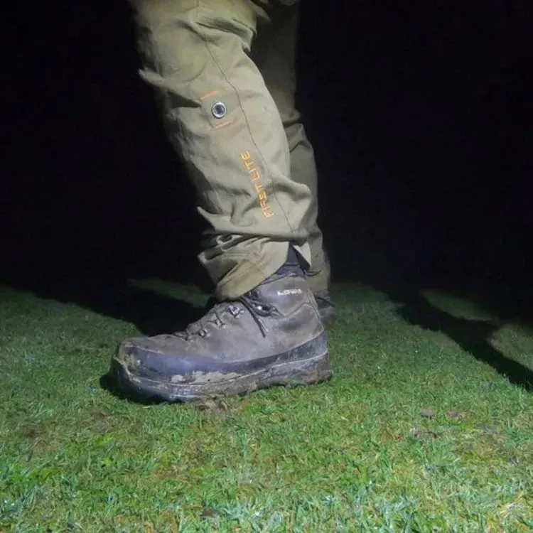 Lowa Men's Tibet Gore-Tex Wide Hiking Boots