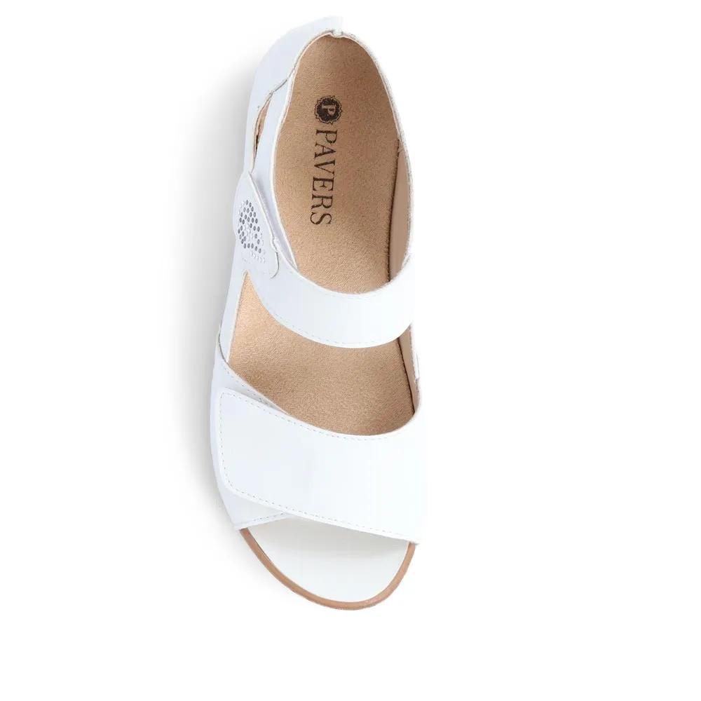Touch-Fasten Sandals  - WBINS39041 / 325 055