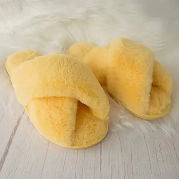 Warm and Stylish Ladies' Winter Slippers
