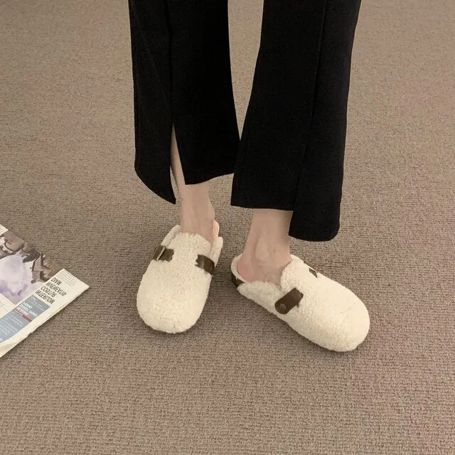 Women's Closed Toe Slippers
