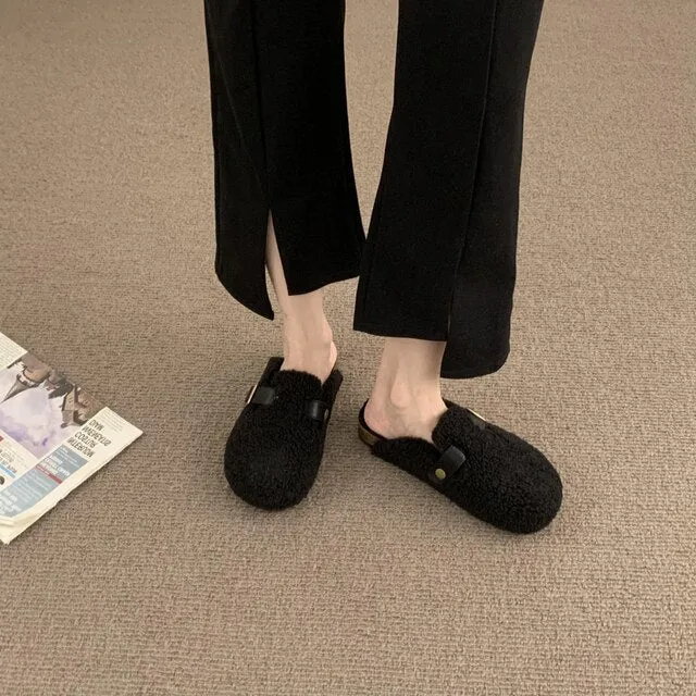 Women's Closed Toe Slippers